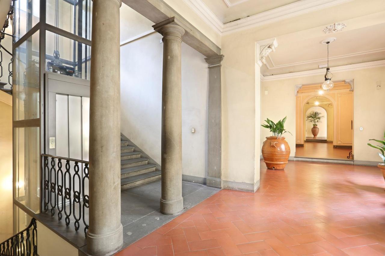 Apt. Ocra - Pauline Suites, Palazzo Borghese Florence Buitenkant foto